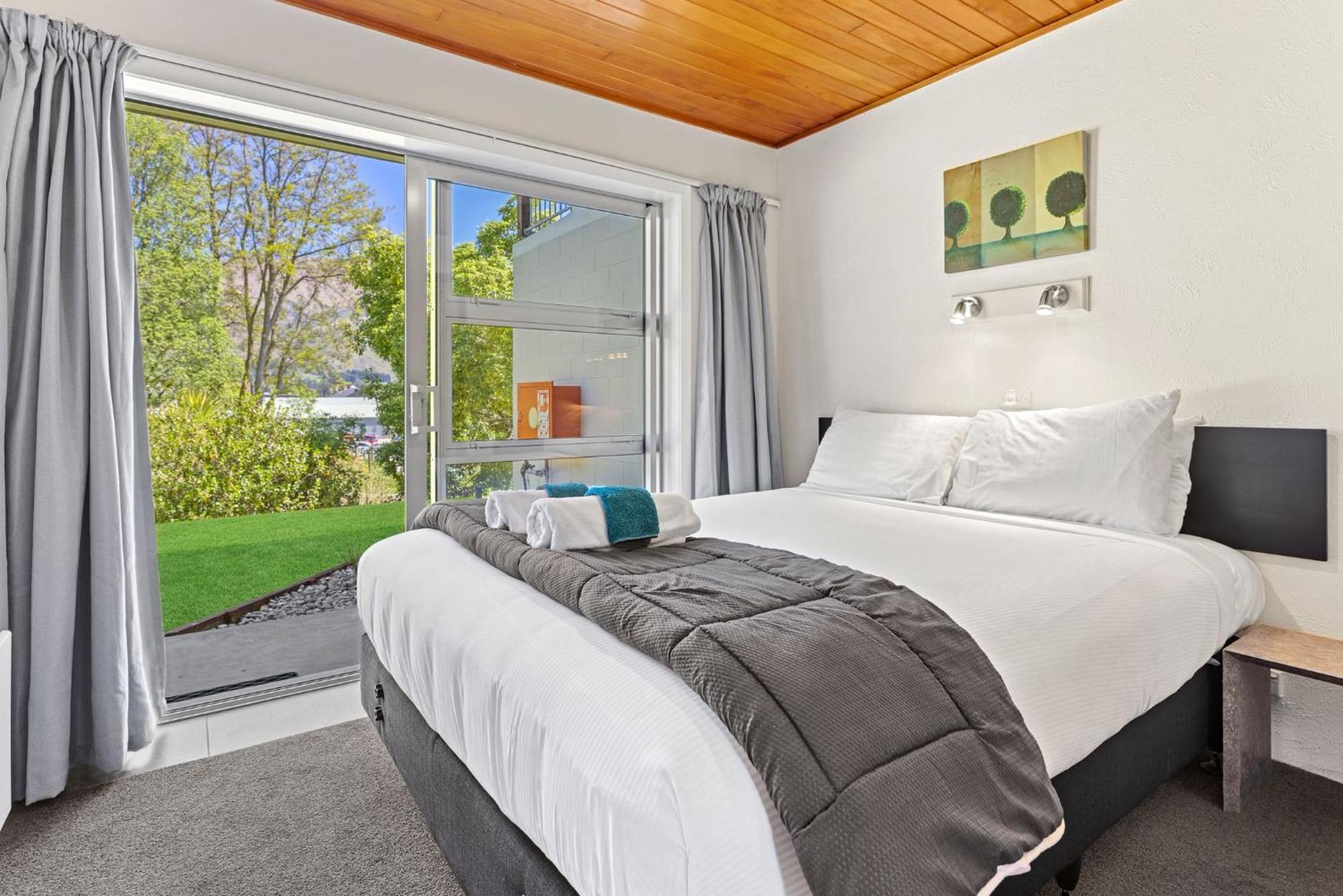Asure Brookvale Motel Wanaka Eksteriør billede